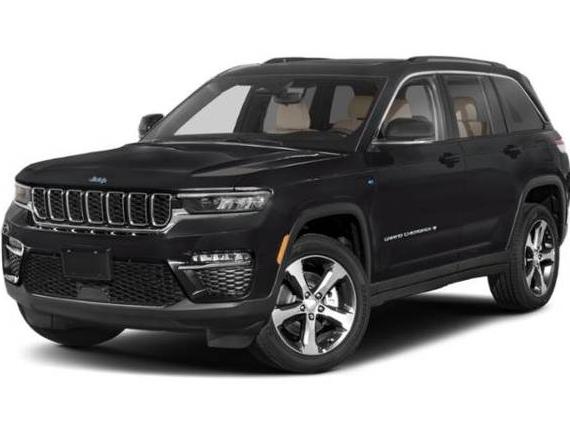 JEEP GRAND CHEROKEE 2023 1C4RJYB62PC587623 image